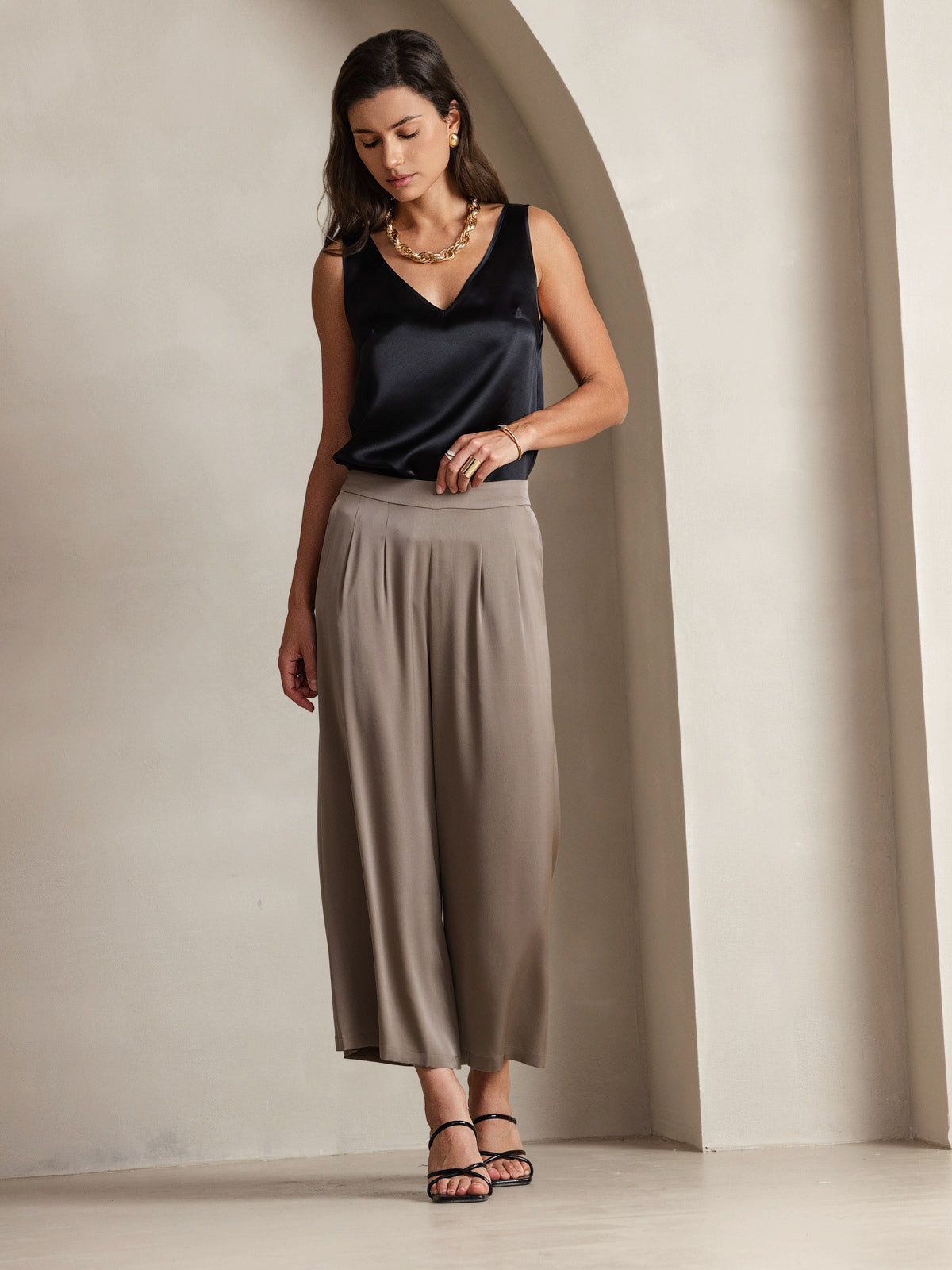 [Svart] SilkSilky-SE 19Momme Ärmlös V Ringning Cami Toppar 010