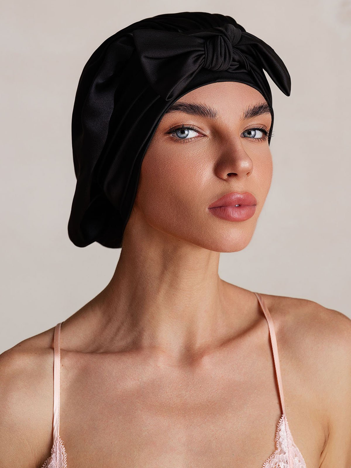 SilkSilky-SE Rent Silke Sleep Cap Svart 004