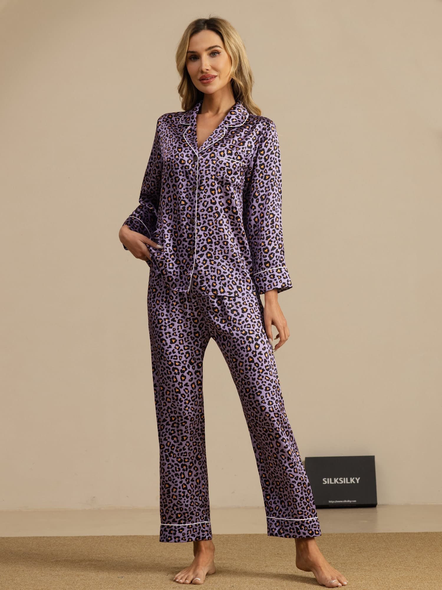 [Lila Leopard] SilkSilky-SE 19Momme Lång Ärm Notchkrage Dam Pyjama 006