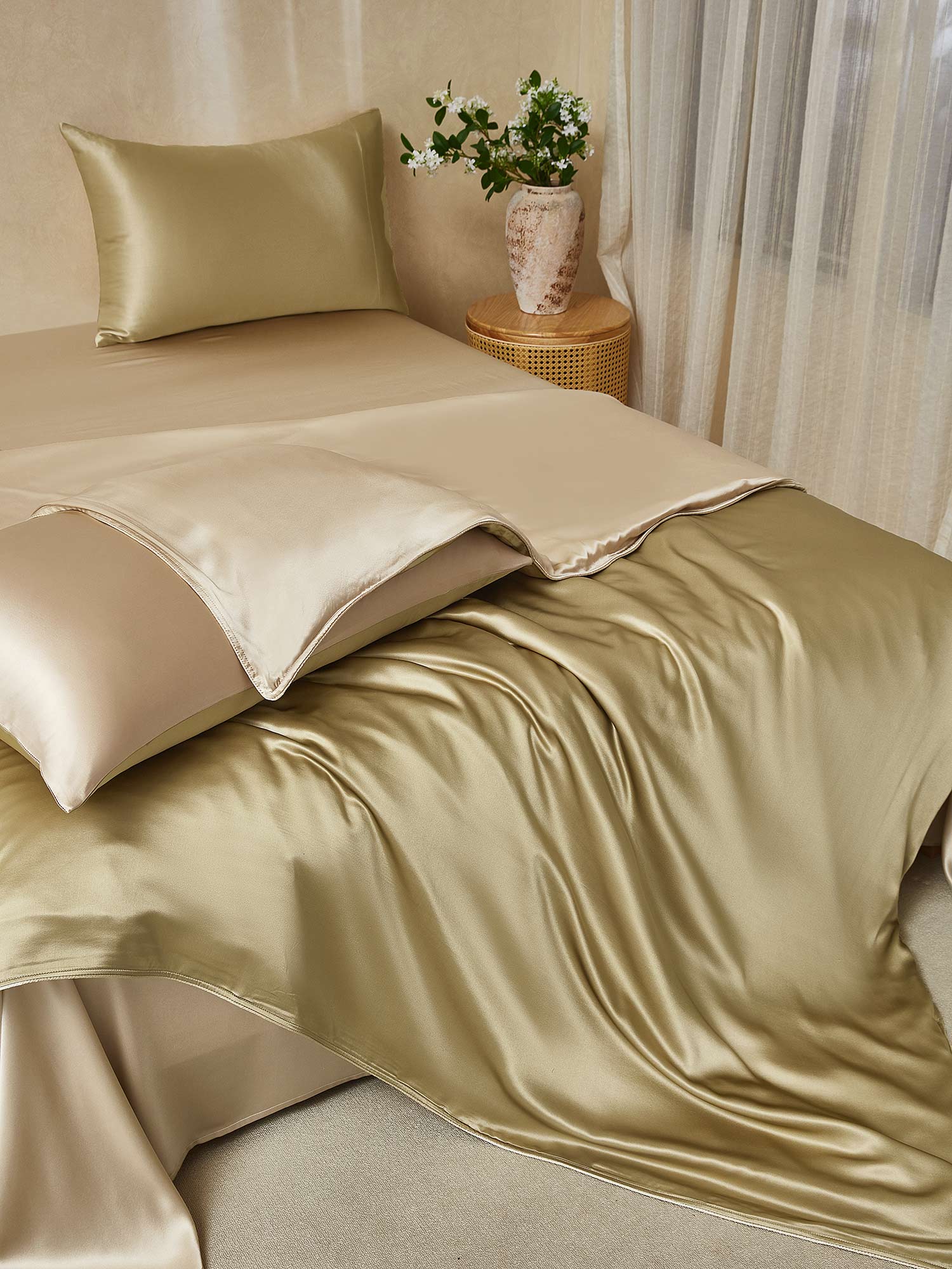 [Beige+Kaki] SilkSilky-SE 19Momme Rent Silke Bedding Set 001,