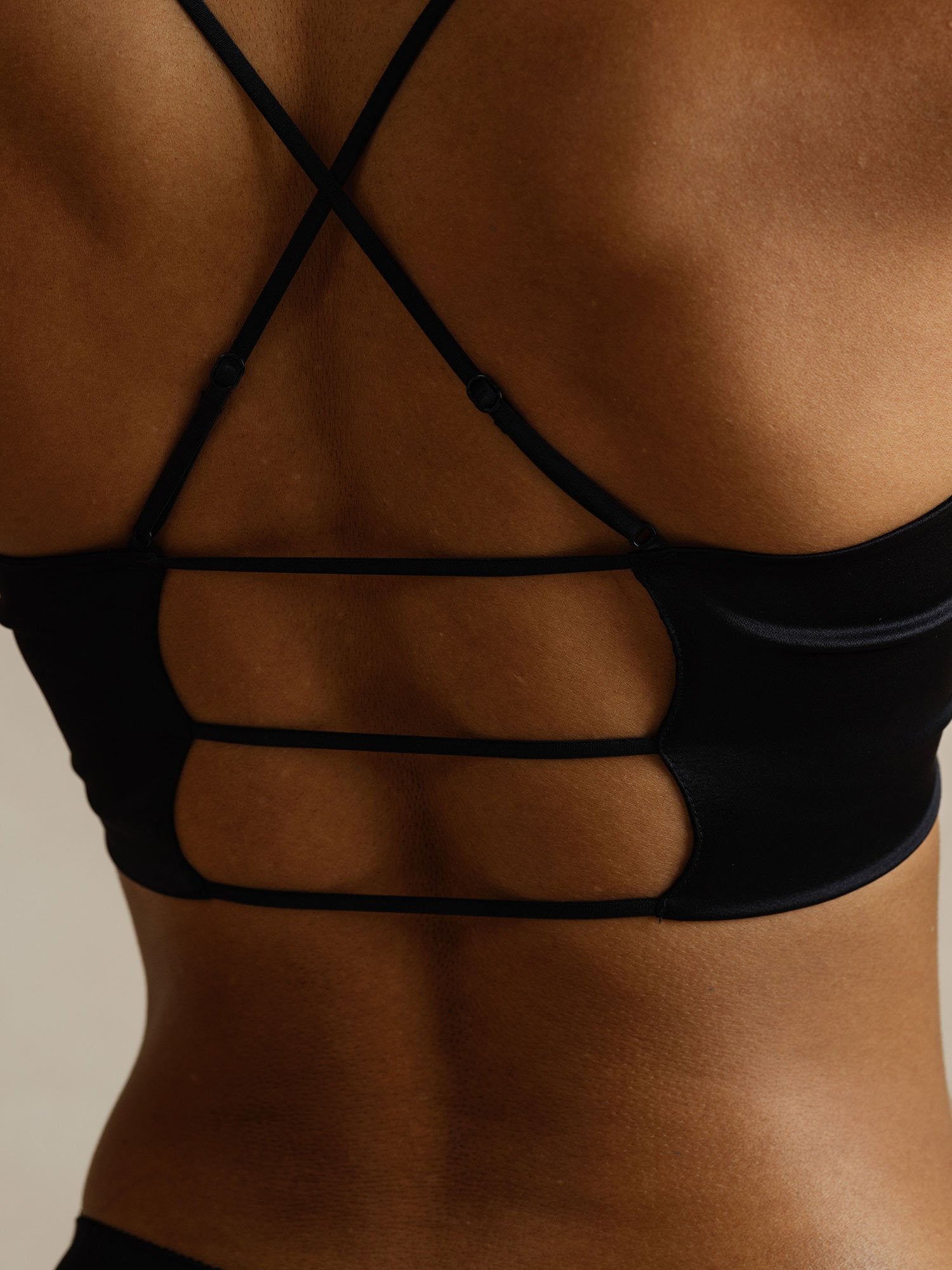 [Svart] SilkSilky-SE Rent Silke Bra 005