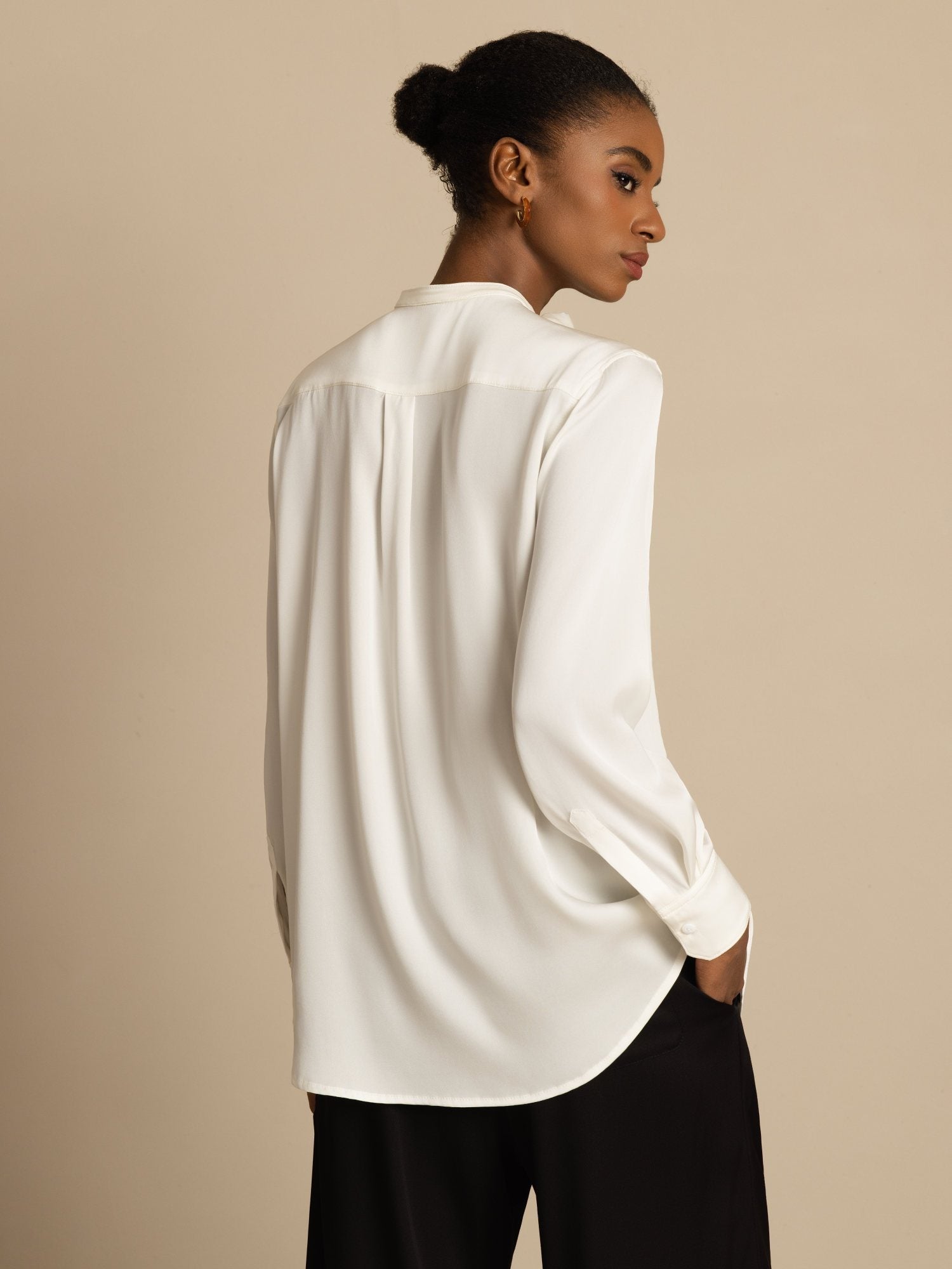 [Vit] SilkSilky-SE 19Momme Silke Lång Ärm Ståkrage Blus 002