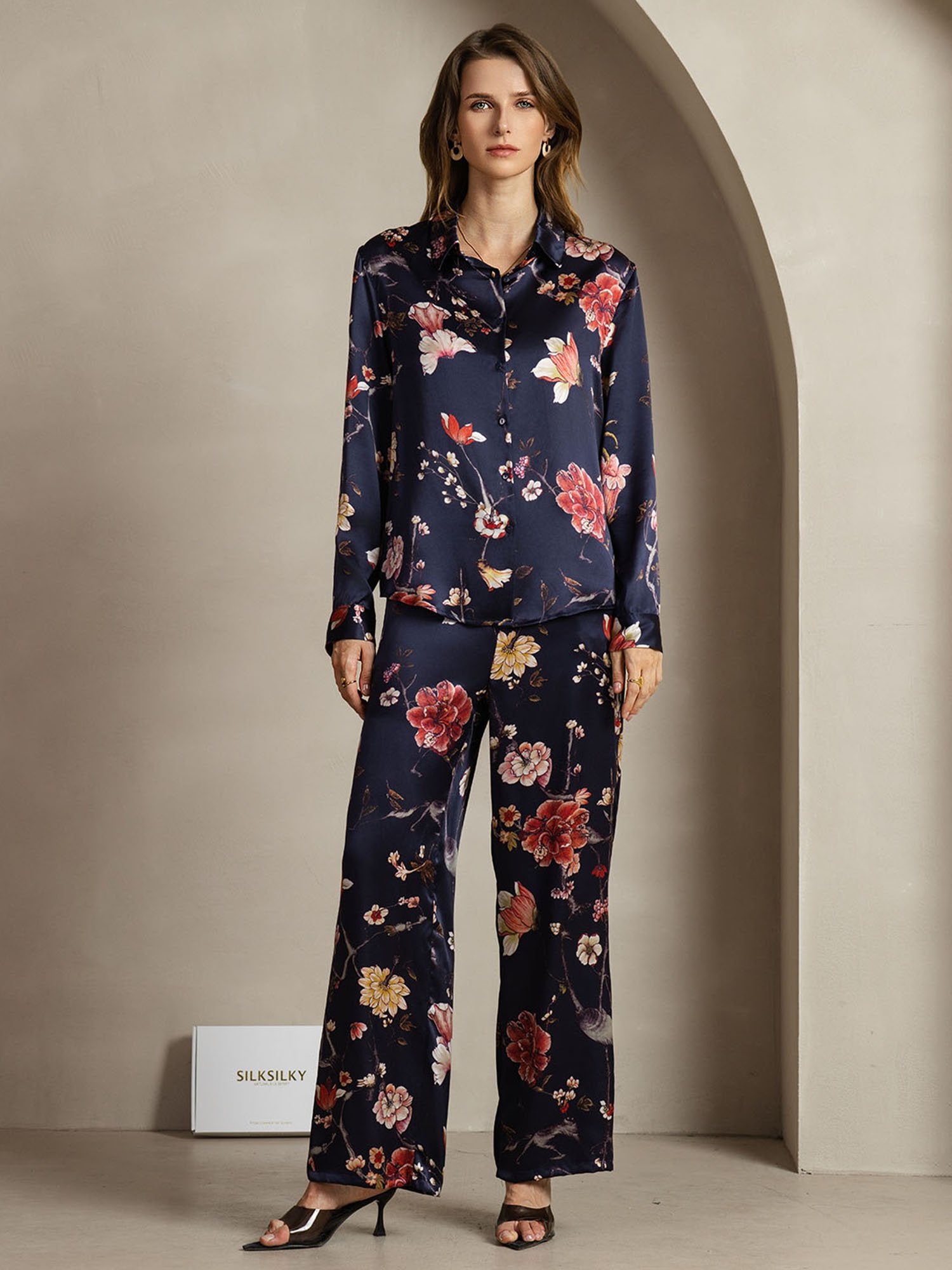 [MarinBlommor] SilkSilky-SE 19Momme Silke Krage Women''s Outfit Sets 001