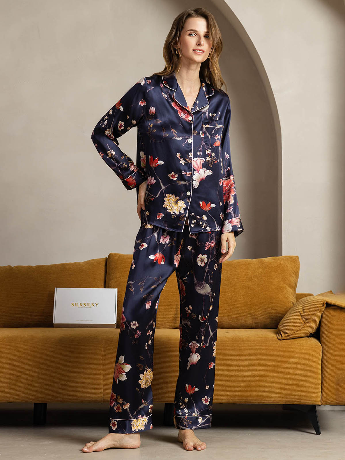 [Marin Blommor] SilkSilky-SE Rent Silke Womens Pajamas 004