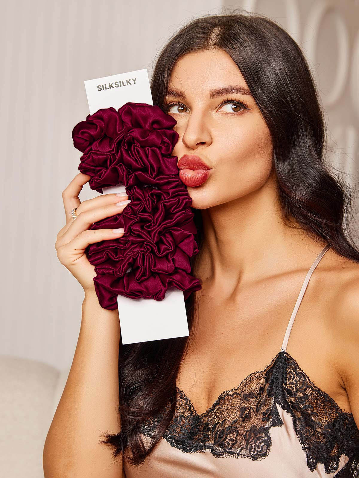 [Fuchsia] SilkSilky-SE 19Momme Rent Silke Scrunchie 002