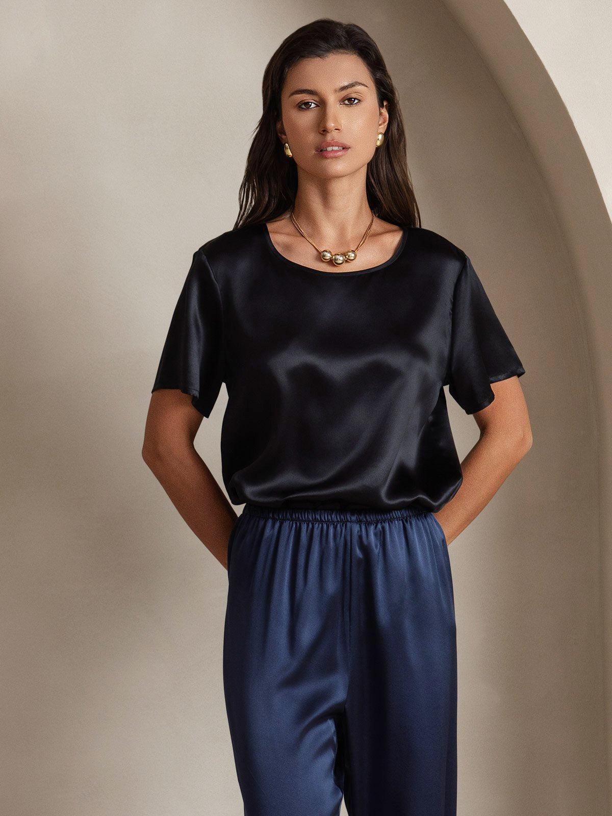 SilkSilky-SE Rent Silke Kort Ärm Womens T-Shirt Svart 005