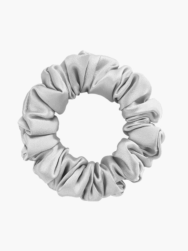 SilkSilky SE 19Momme Rent Silke Scrunchie Silver 005