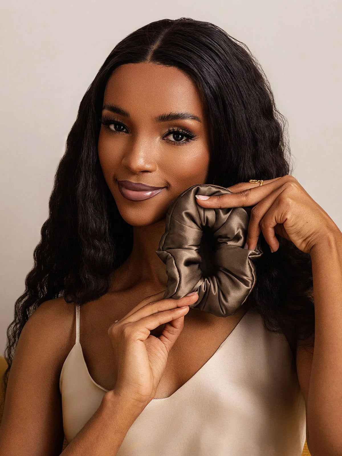 [Brun] SilkSilky-SE Rent Silke Scrunchie 001