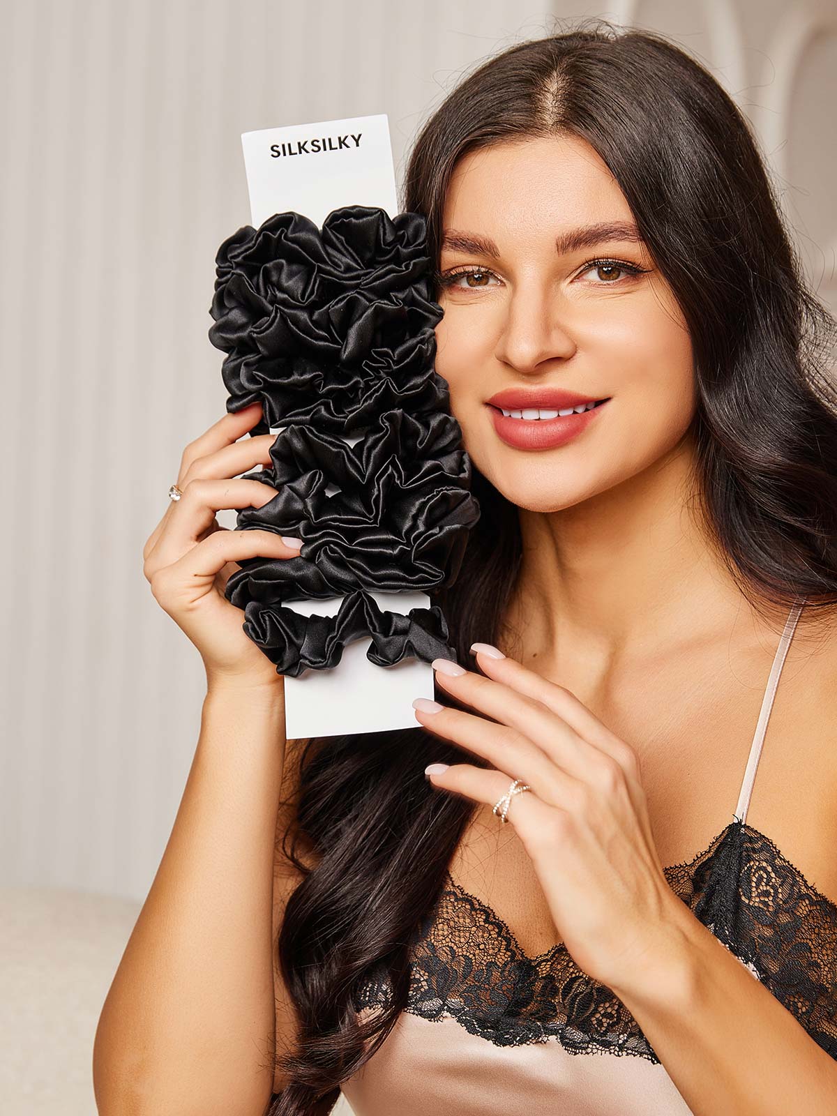 [Svart] SilkSilky-SE 19Momme Rent Silke Scrunchie 001