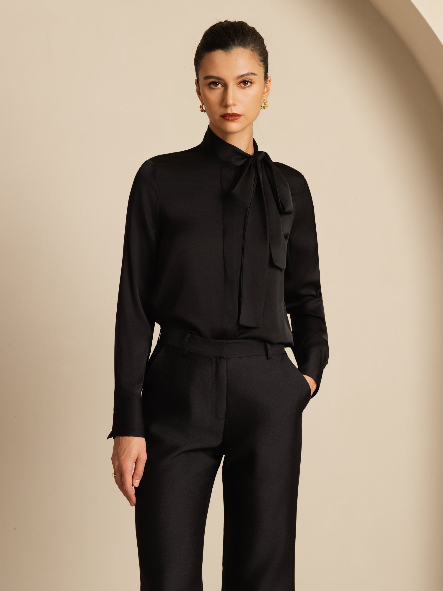 [Svart] SilkSilky-SE 19Momme Blouse 005