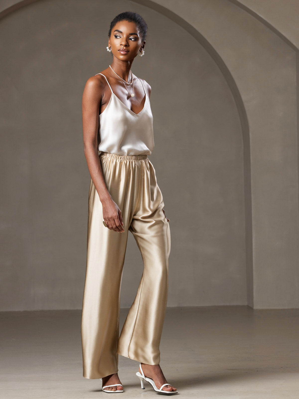 [Beige] SilkSilky-SE Rent Silke Camisoles 006