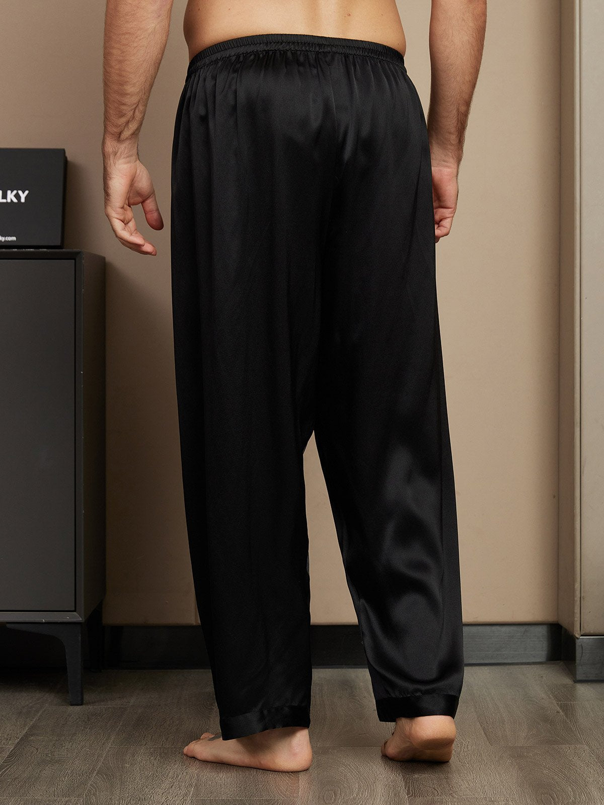 [Svart] SilkSilky-SE Men's Sleep Shorts 002