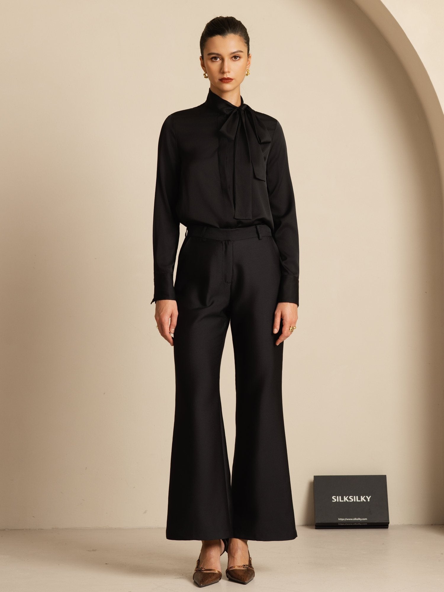 [Svart] SilkSilky-SE 19Momme Blouse 001