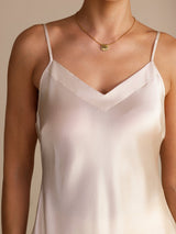 [Beige] SilkSilky-SE Spaghetti Strap V Neck Cami Toppar 004