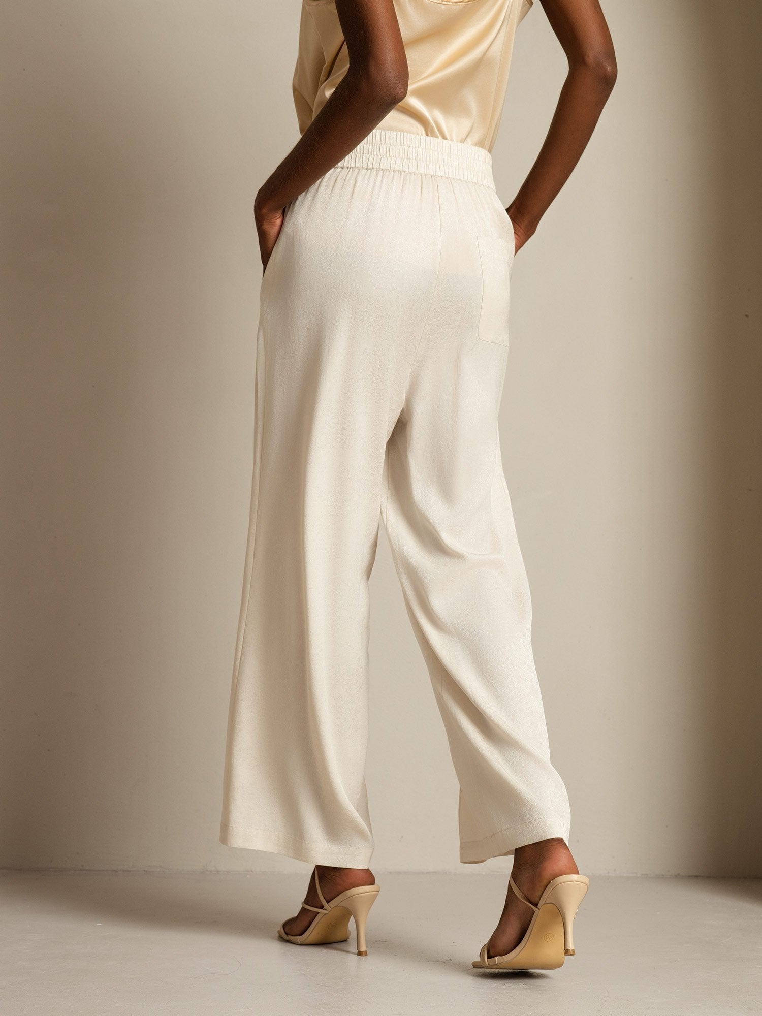 [Beige] SilkSilky-SE 22Momme Silke Womens Pants 002