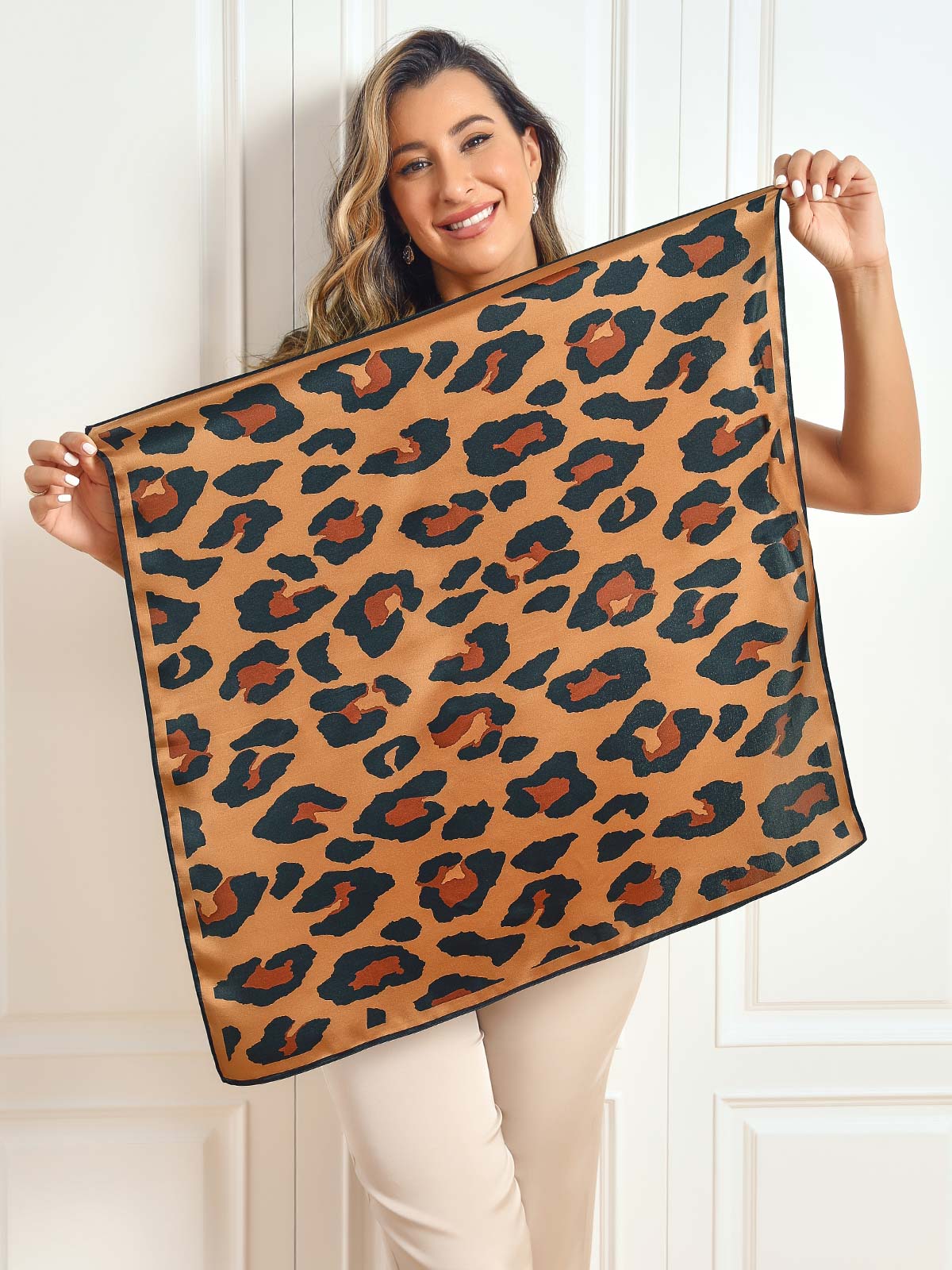 SilkSilky SE Rent Silke Scarf Leopard 001