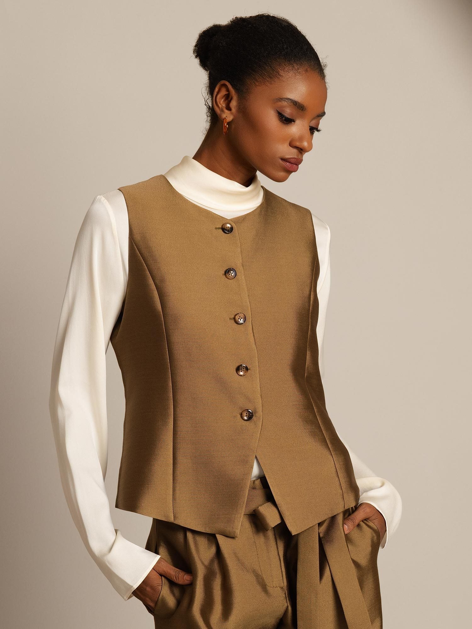 [Brons] SilkSilky-SE 32Momme Silk-Wool Blend Womens Vest 003,