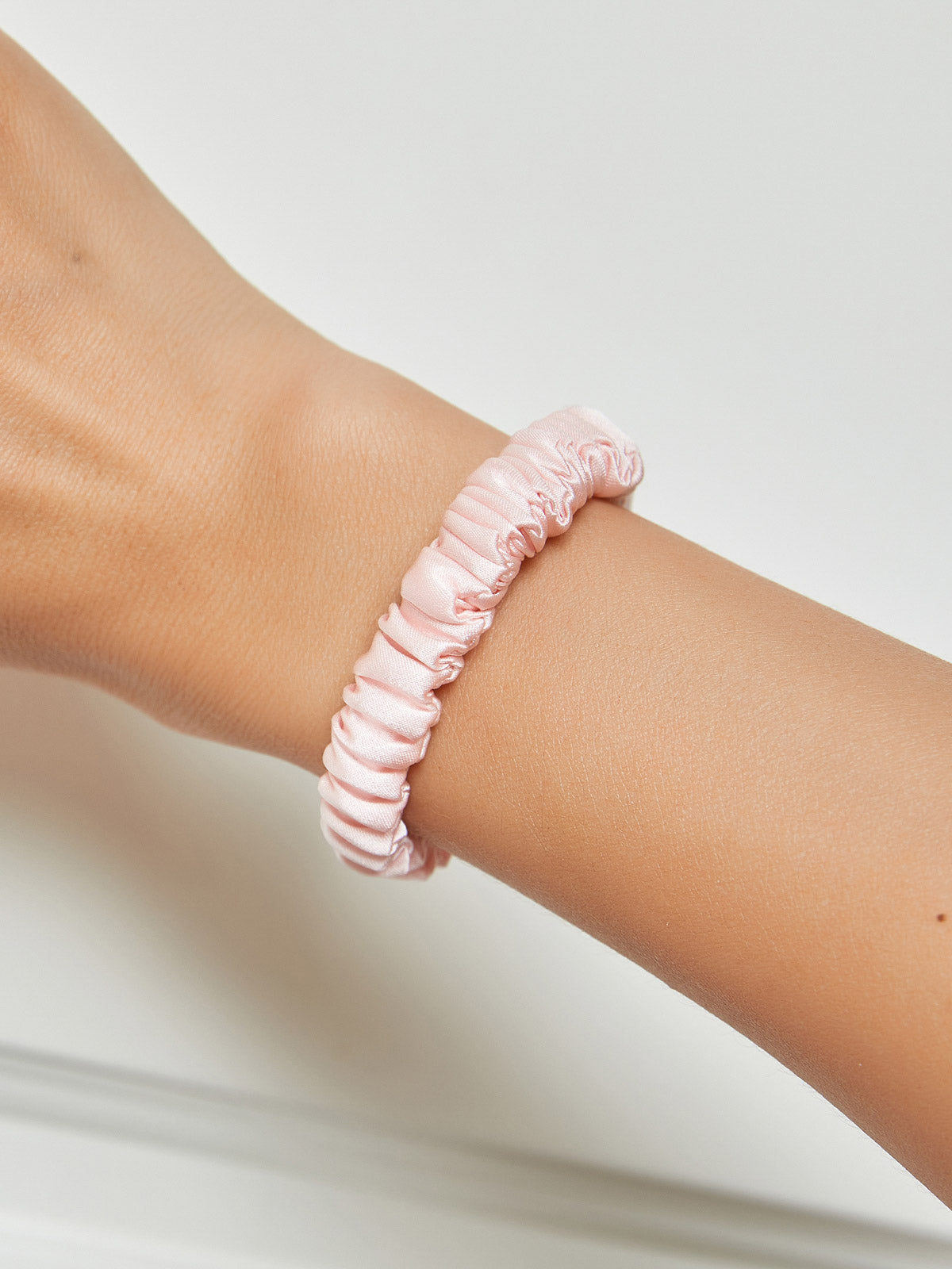 [Ljusrosa] SilkSilky-SE 19Momme Rent Silke Scrunchie 001