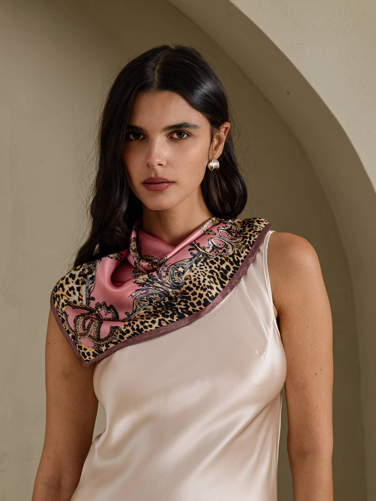 [Leopard] SilkSilky-SE Halsduka 001
