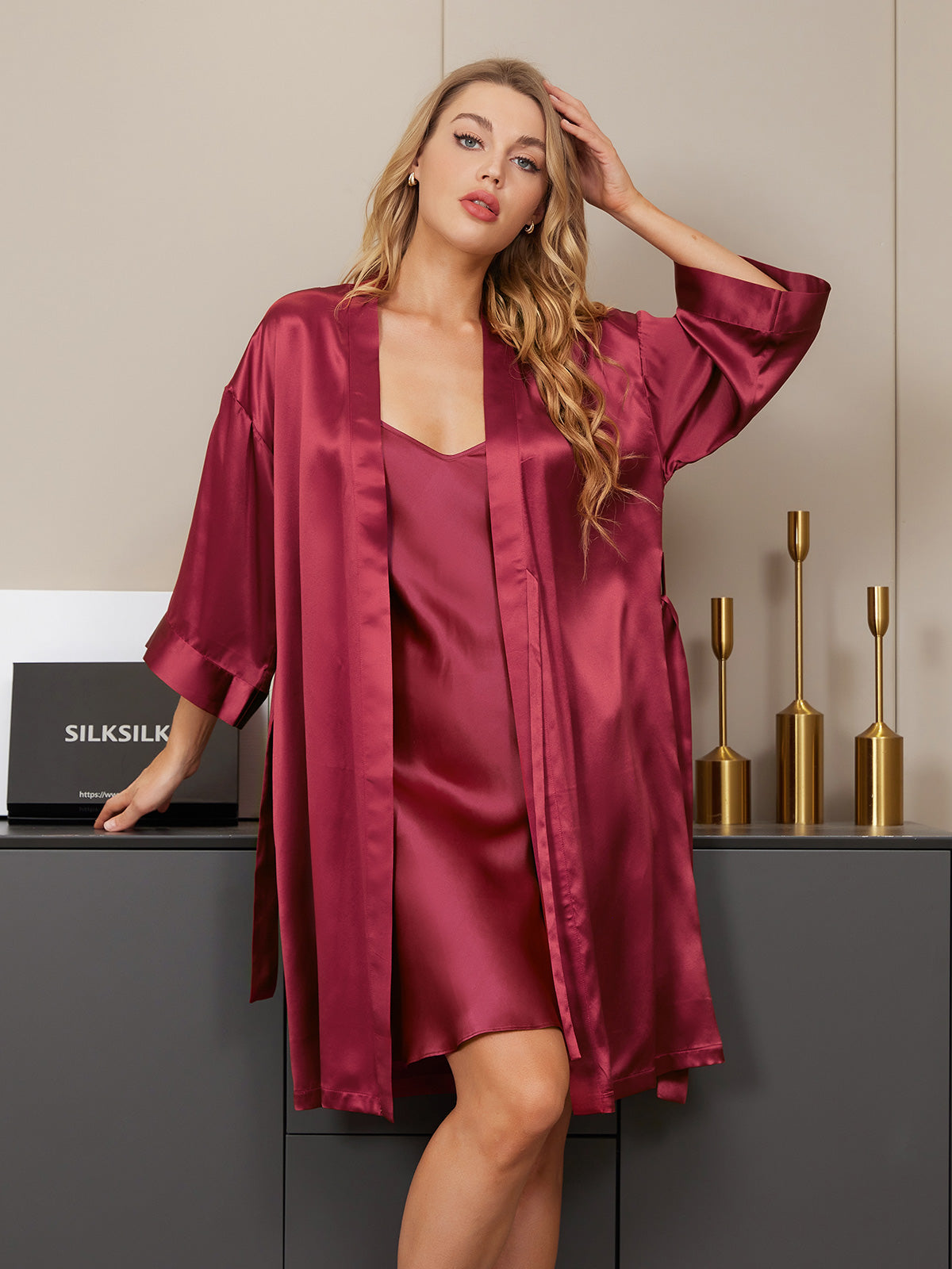 SilkSilky SE Rent Silke 3/4 Ärm Nightgown&Robe Set Vin 004