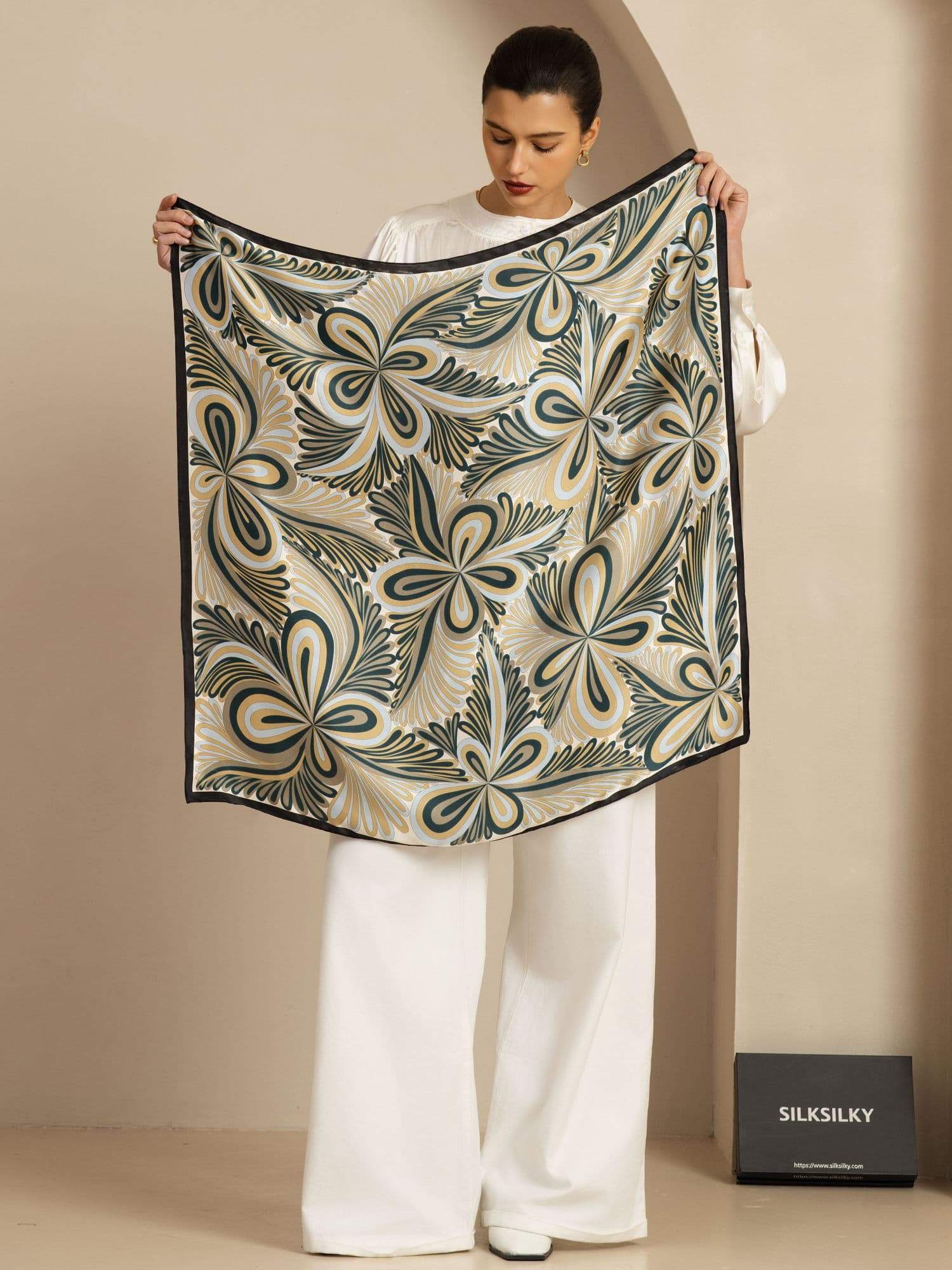 [P110] SilkSilky-SE Pure Silk Scarf 002