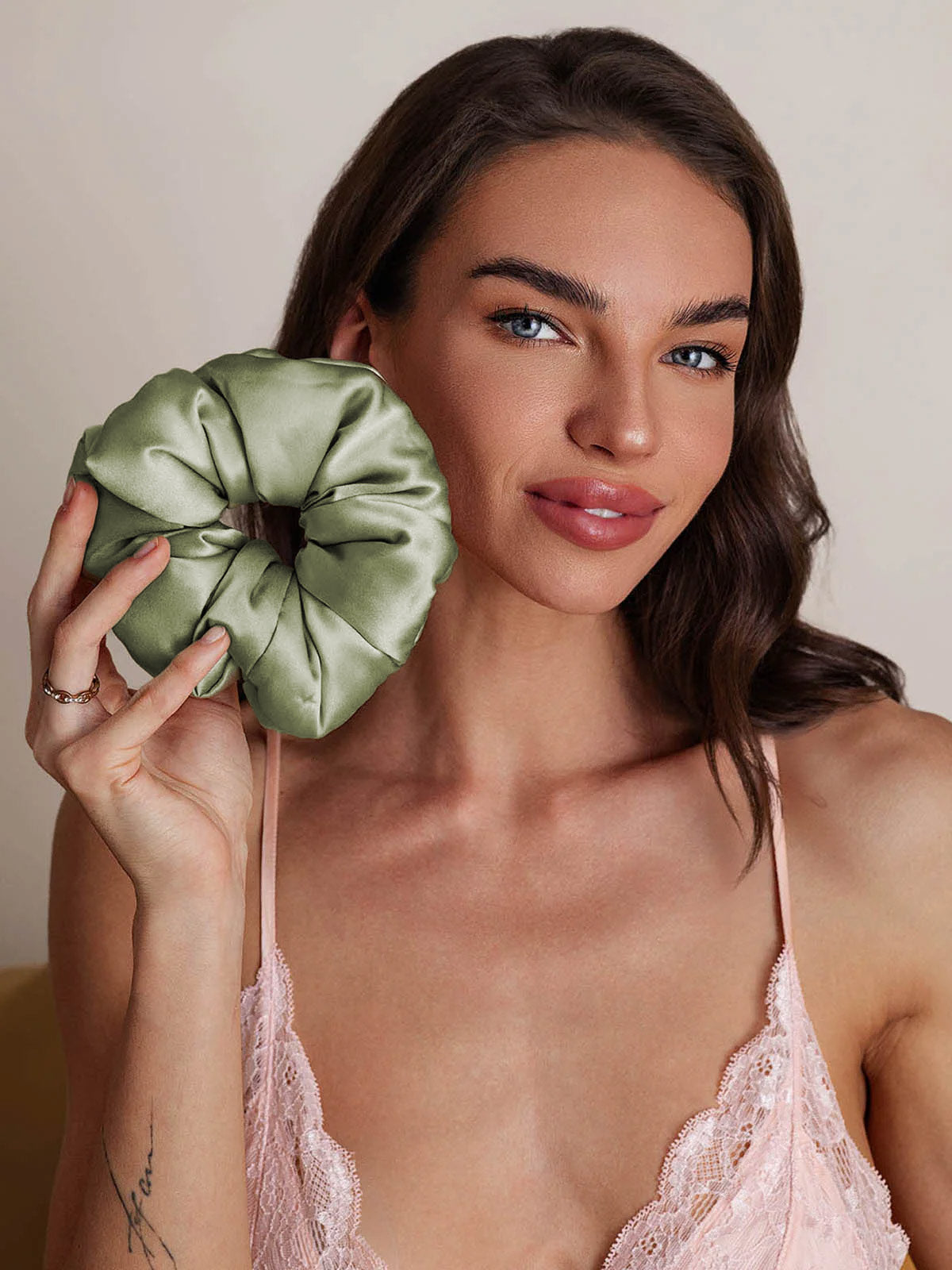 [Ljusgrön] SilkSilky-SE Rent Silke Scrunchie 003