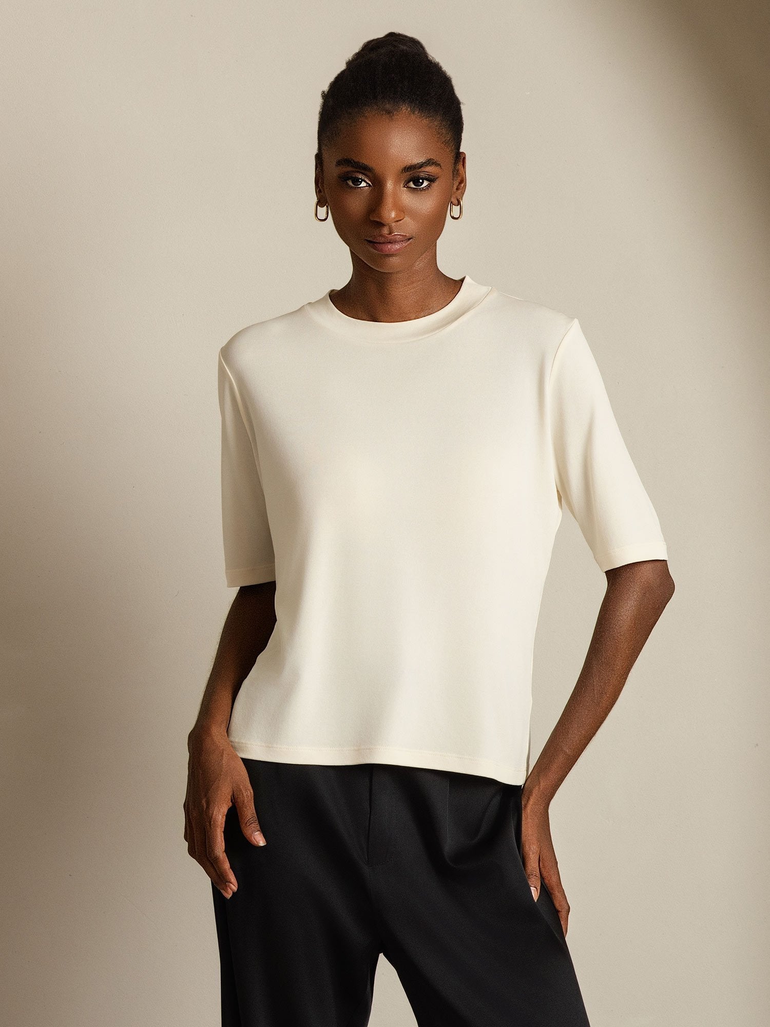 [Beige] SilkSilky-SE Rent Silke Womens T-Shirt 006