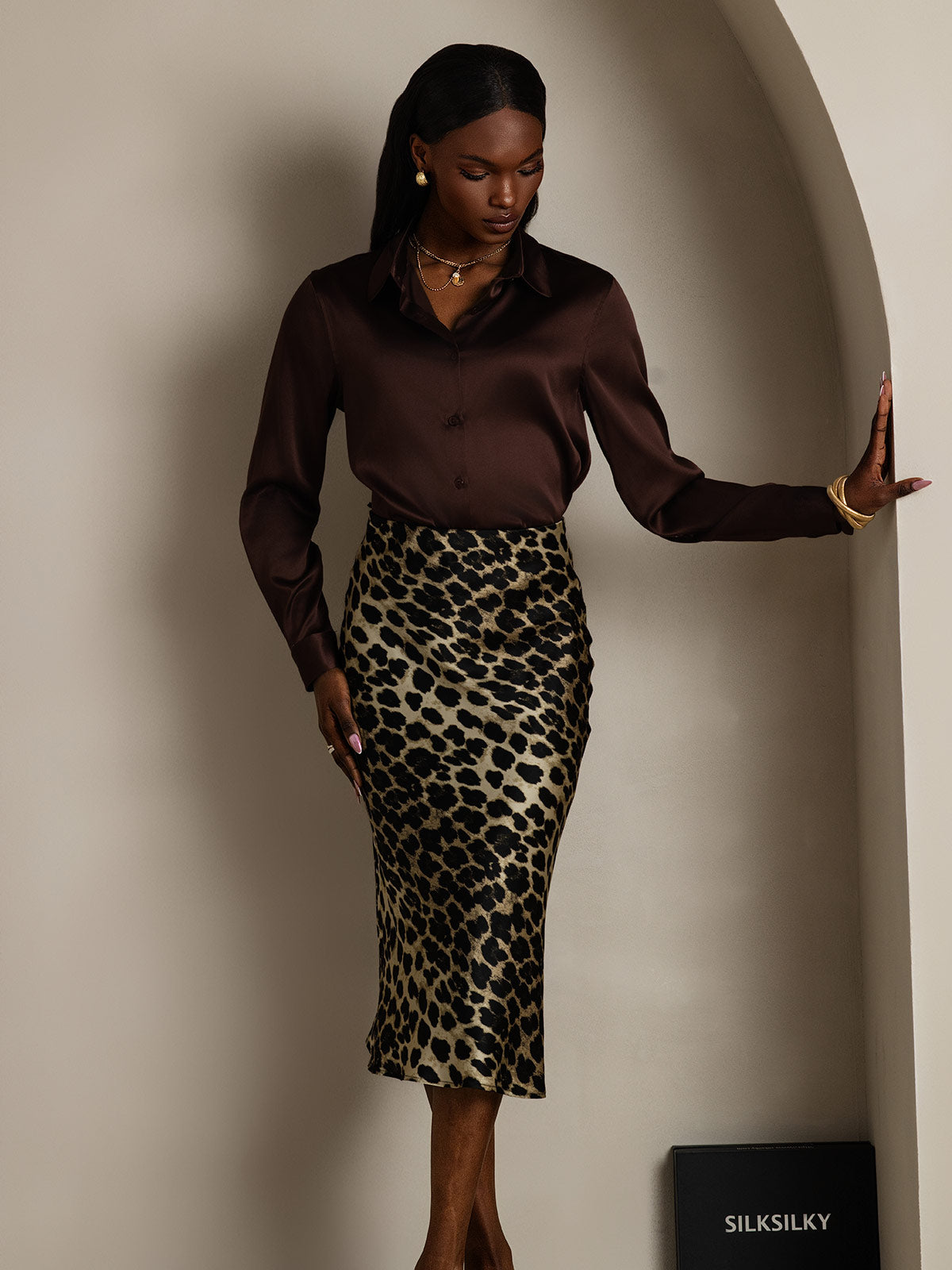 [Mörk Choklad] SilkSilky-SE Silke Lång Ärm Krage Damskjorta 006