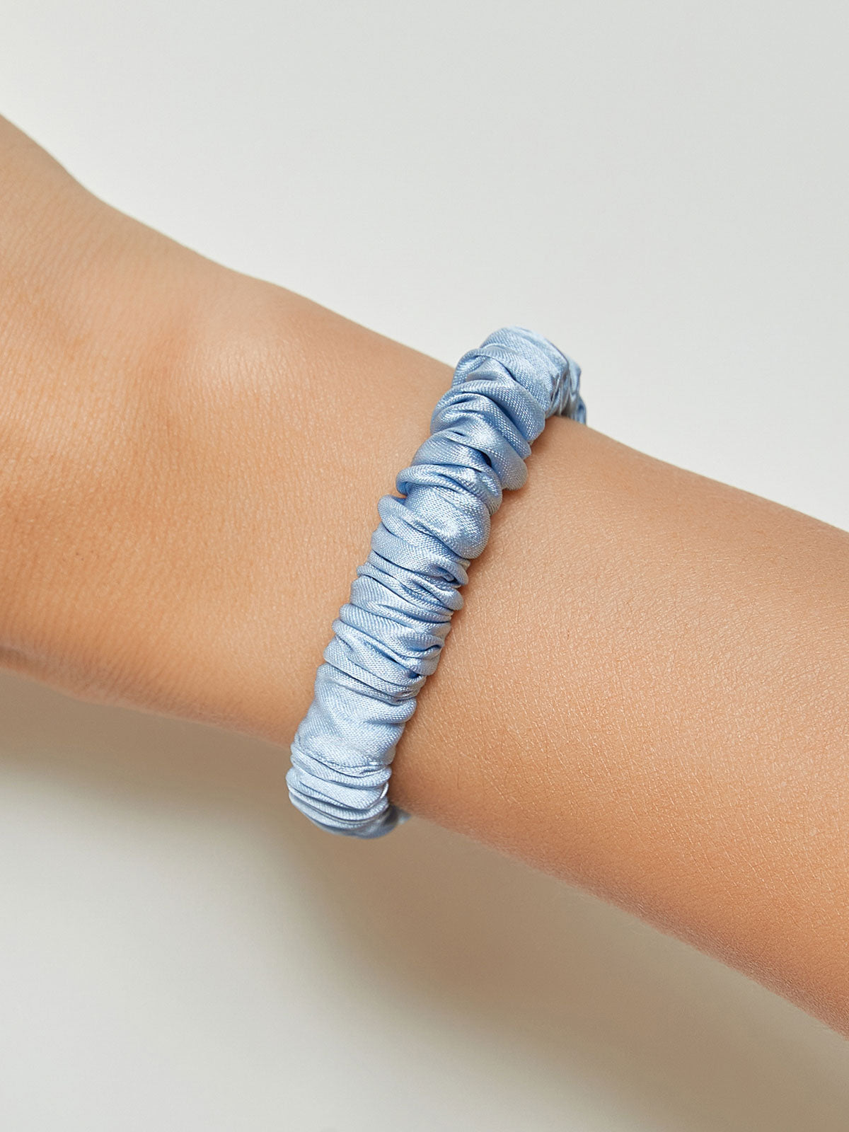 [Himmelsblå] SilkSilky-SE 19Momme Rent Silke Scrunchie 001