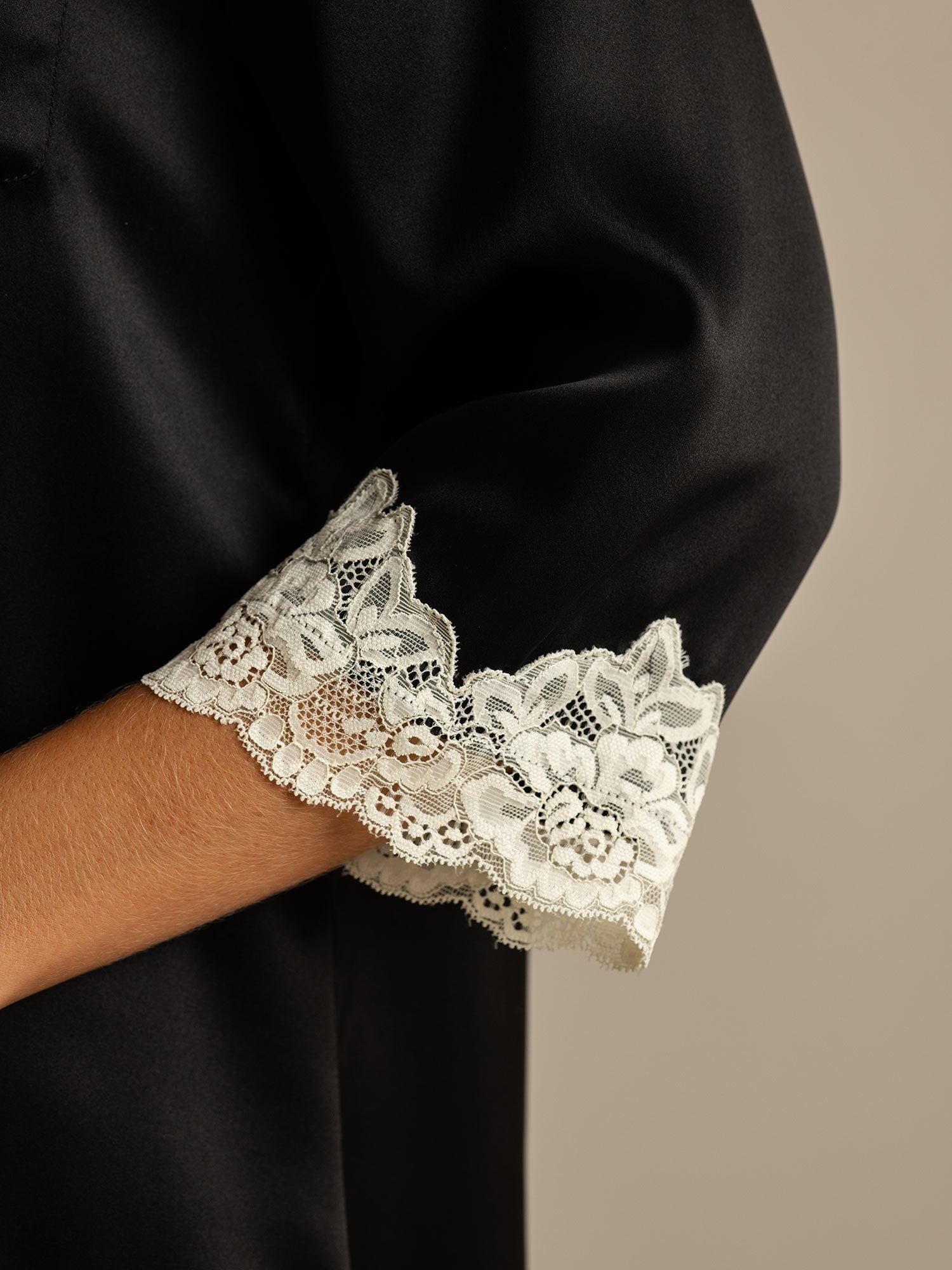 [Svart] SilkSilky-SE Rent Silke Krage Dam Sömnskjorta 005