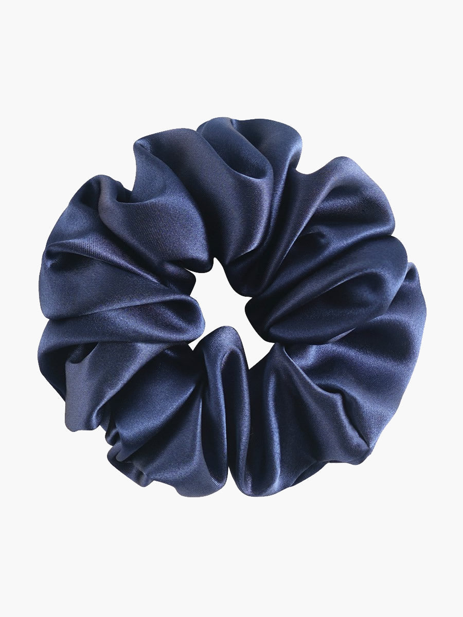 SilkSilky-SE 19Momme Rent Silke Scrunchie Mörkblå 003