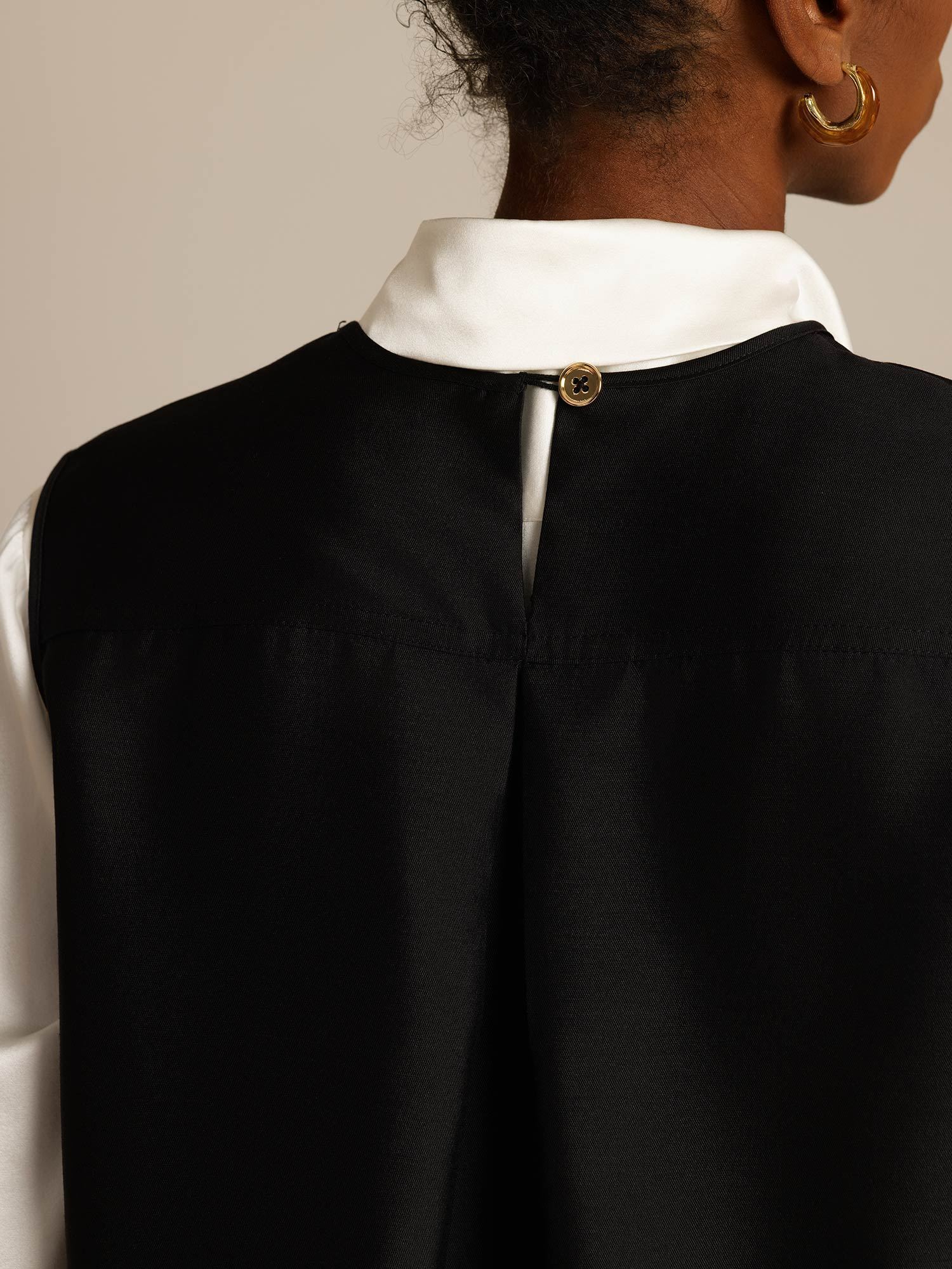 [Svart] SilkSilky-SE 32Momme Silk-Wool Blend Womens Vest 005,