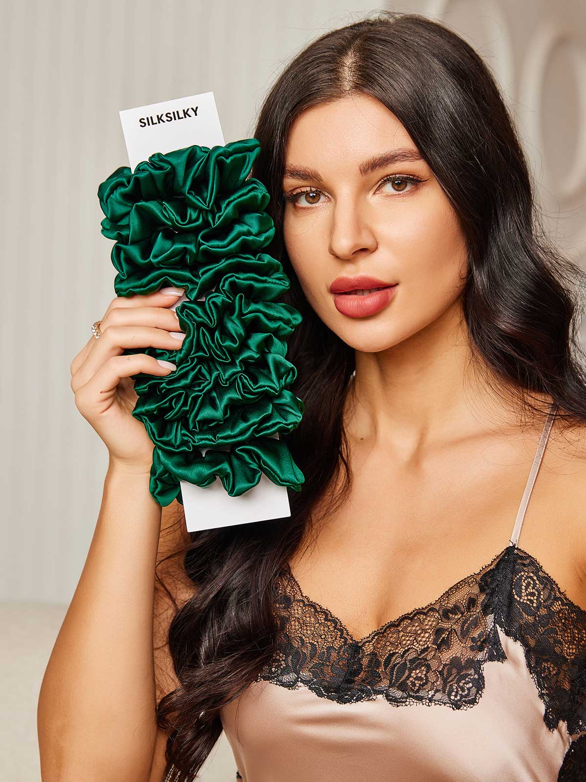 [Mörkgrön] SilkSilky-SE 19Momme Rent Silke Scrunchie 001