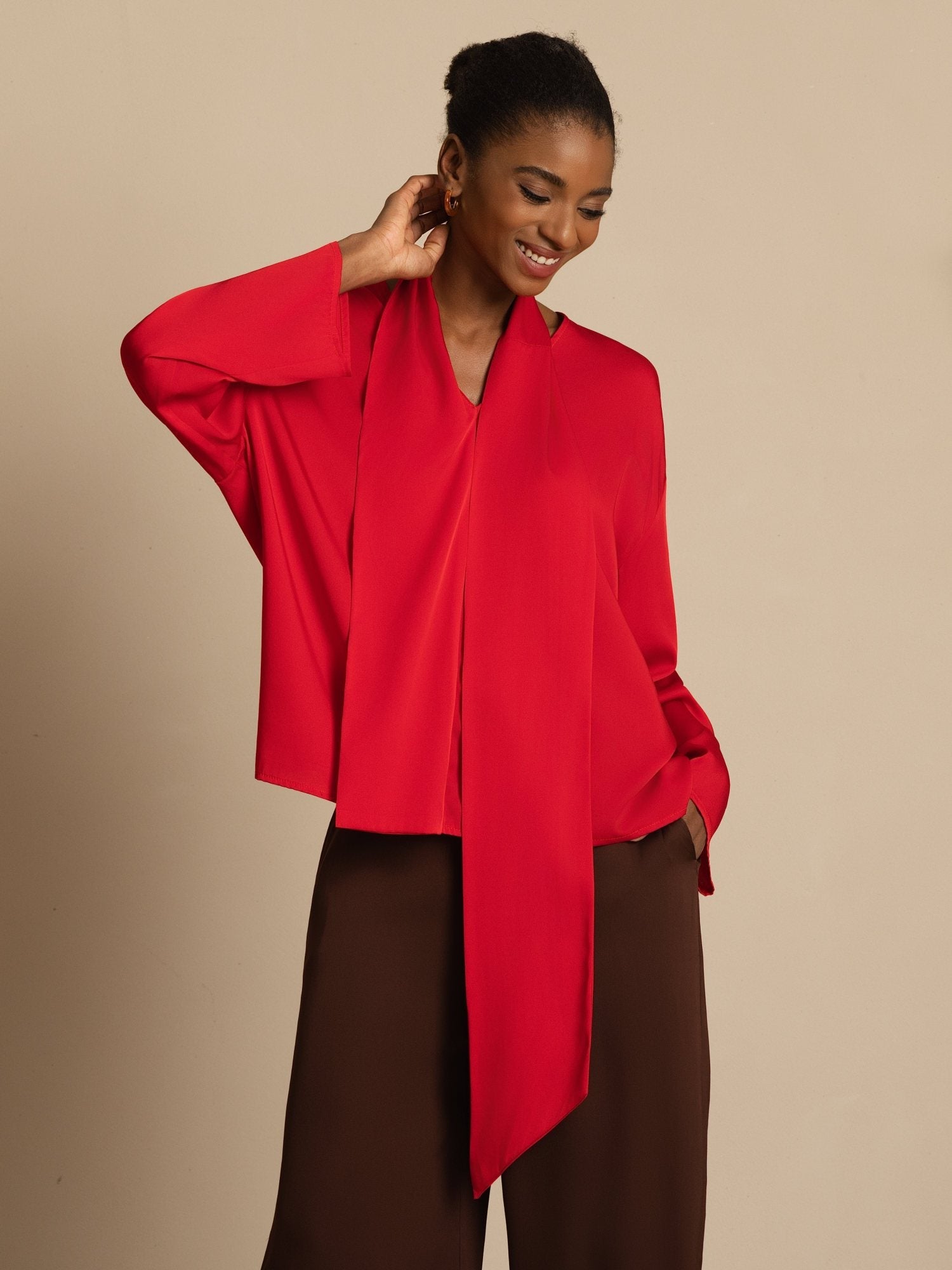 [Vin] SilkSilky-SE 19Momme Silke Lång Ärm V Ringning Blus 002