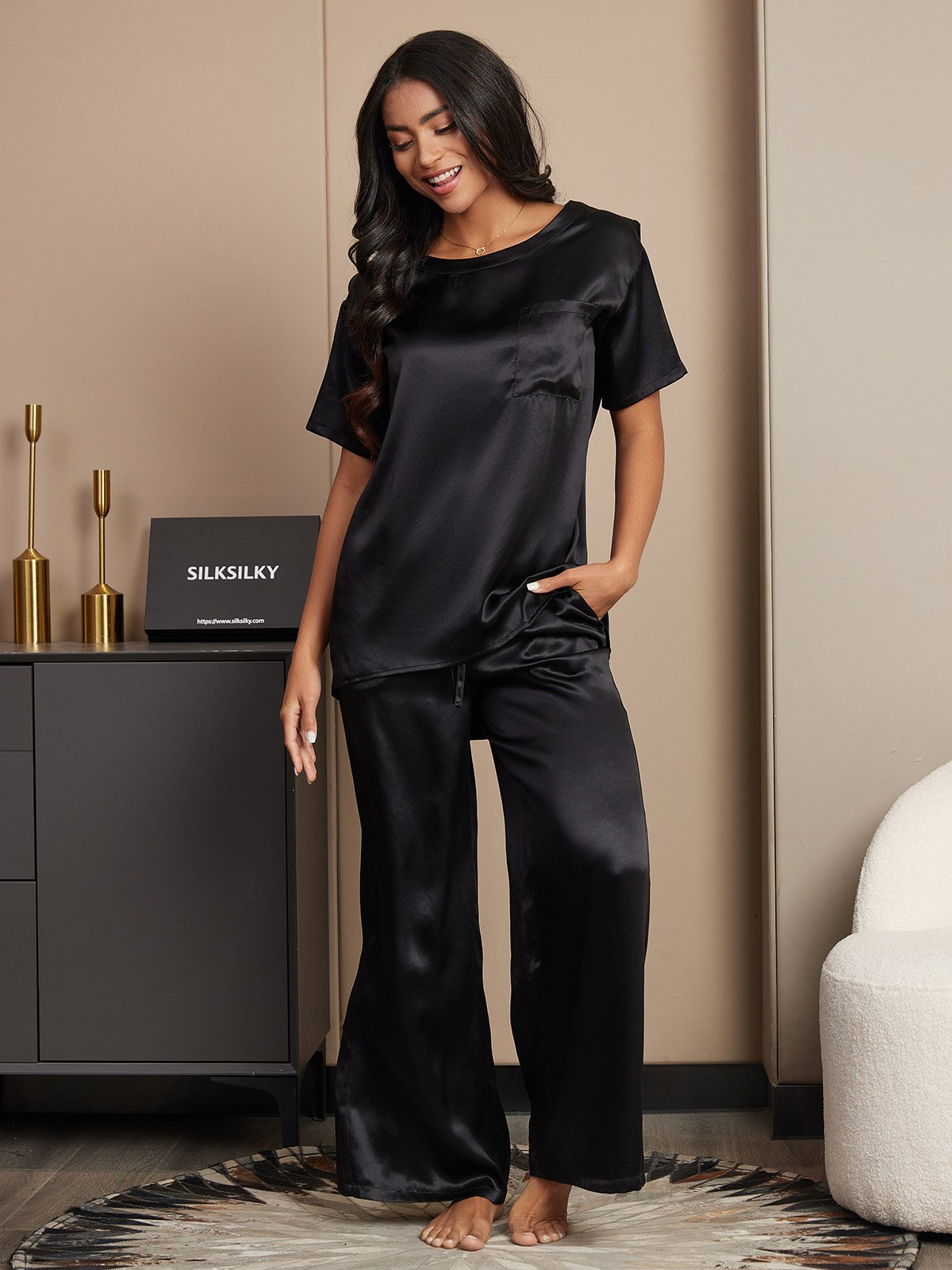 SilkSilky SE Rent Silke Kort Ärm Womens Pajamas Svart 001