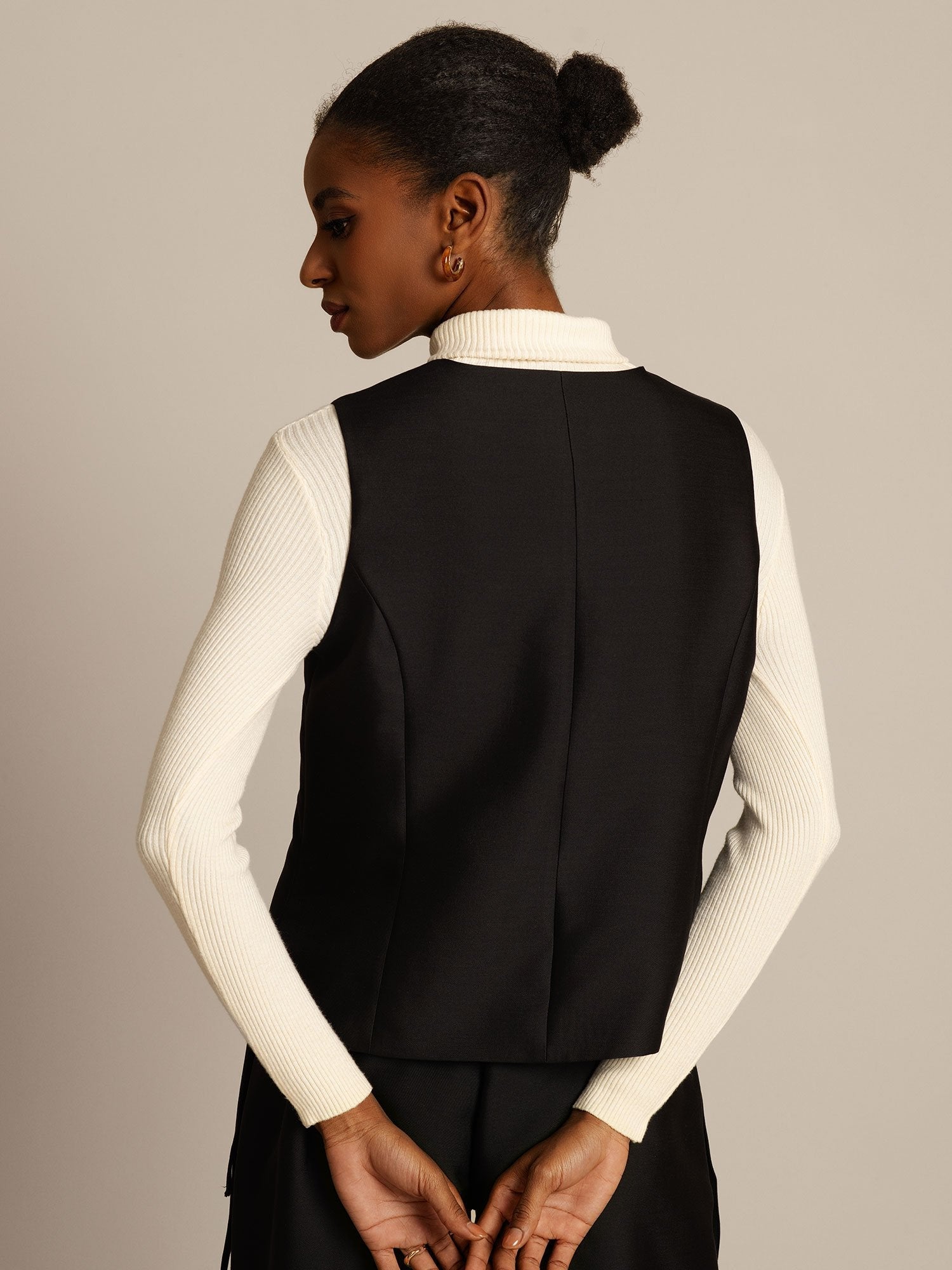 [Svart] SilkSilky-SE 32Momme Silk-Wool Blend Womens Vest 002,