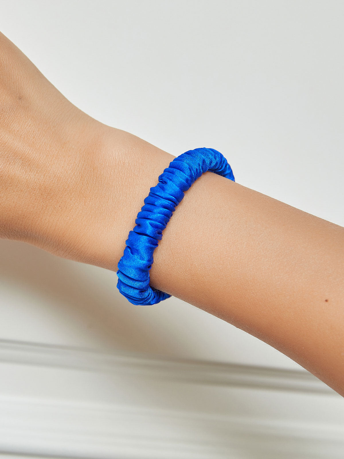 [Blå] SilkSilky-SE 19Momme Rent Silke Scrunchie 001