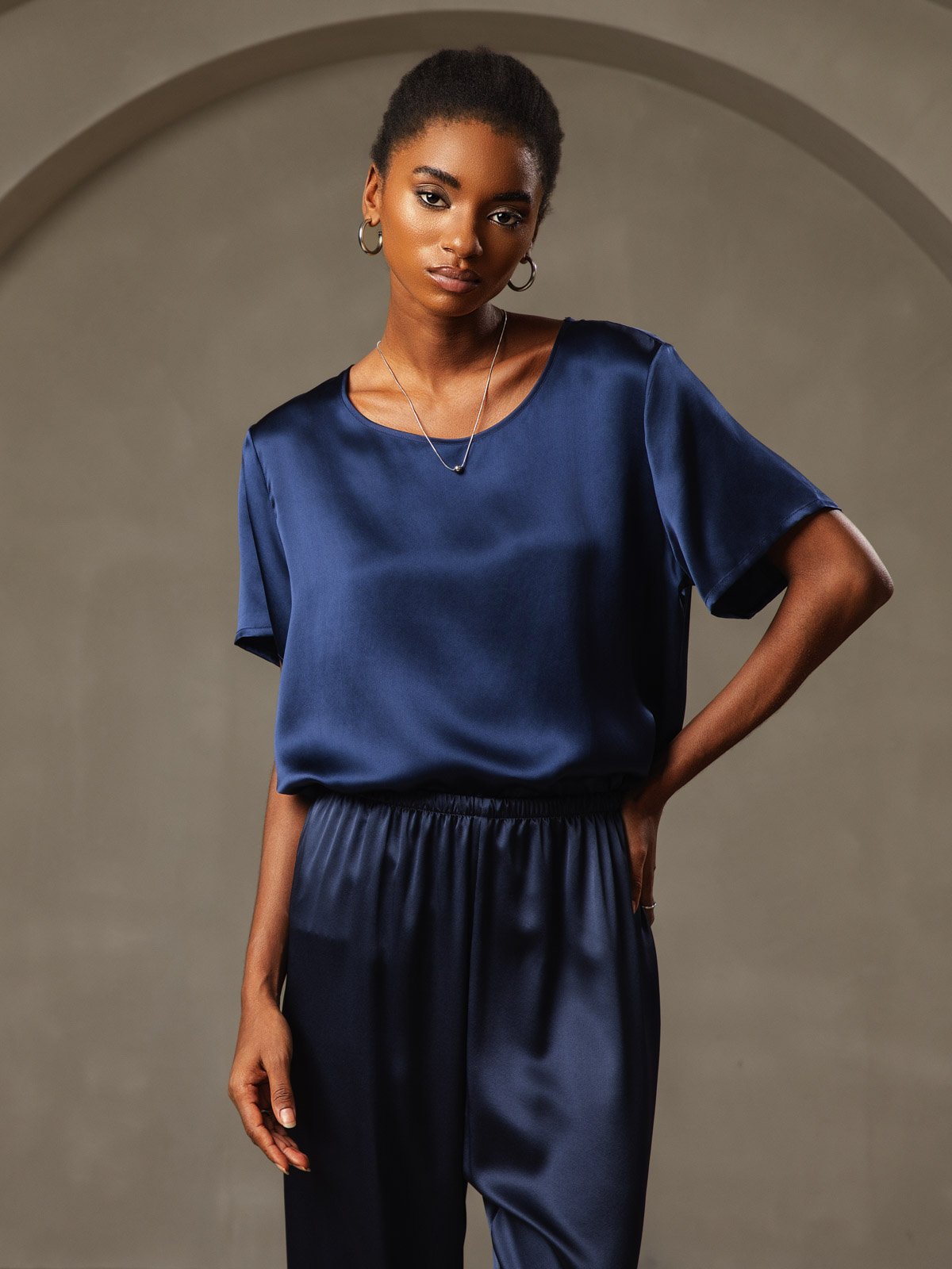 SilkSilky-SE Rent Silke Kort Ärm Womens T-Shirt Mörkblå 001