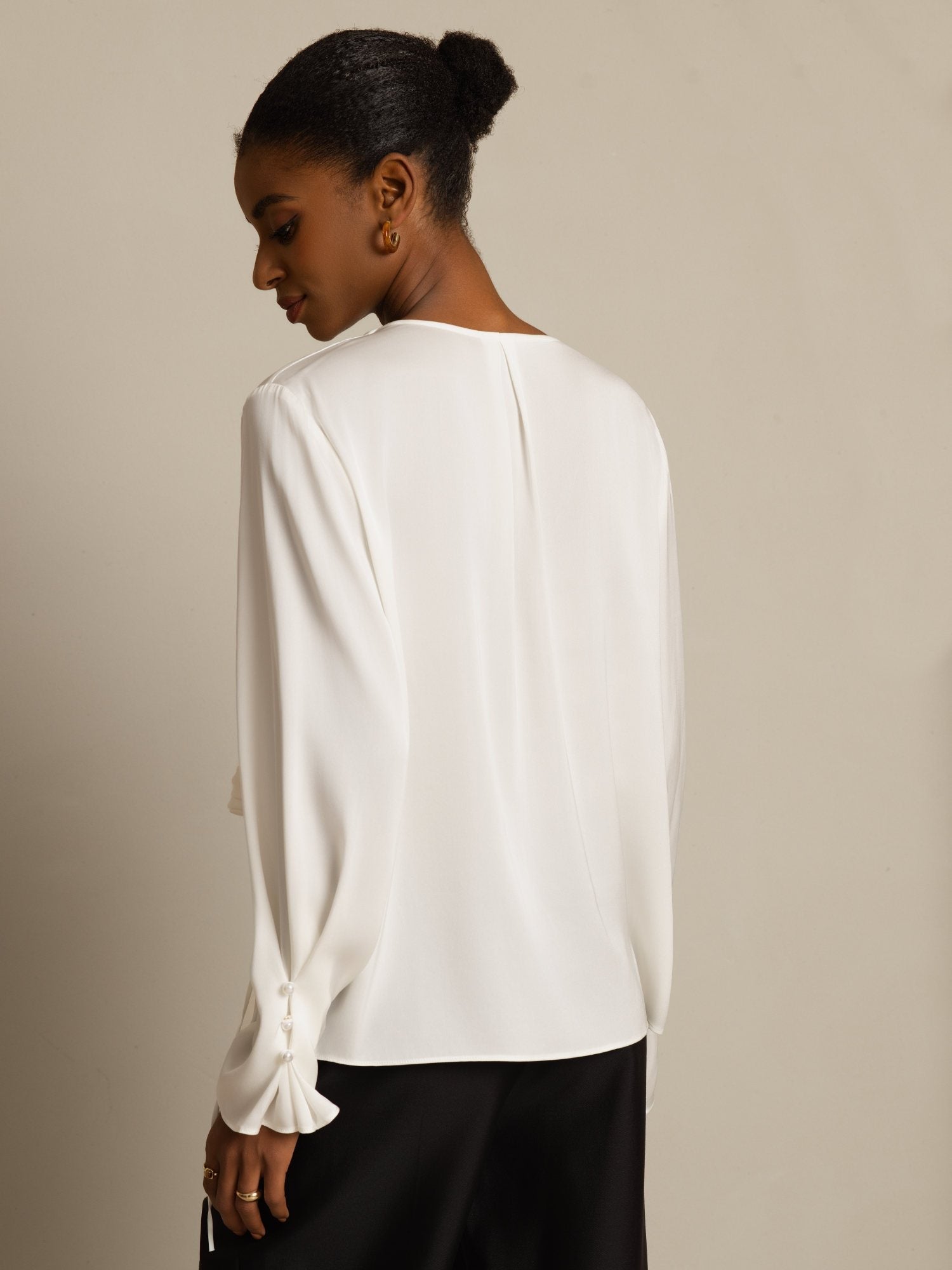 [Vit] SilkSilky-SE 19Momme Silke Lång Ärm V Ringning Blus 002