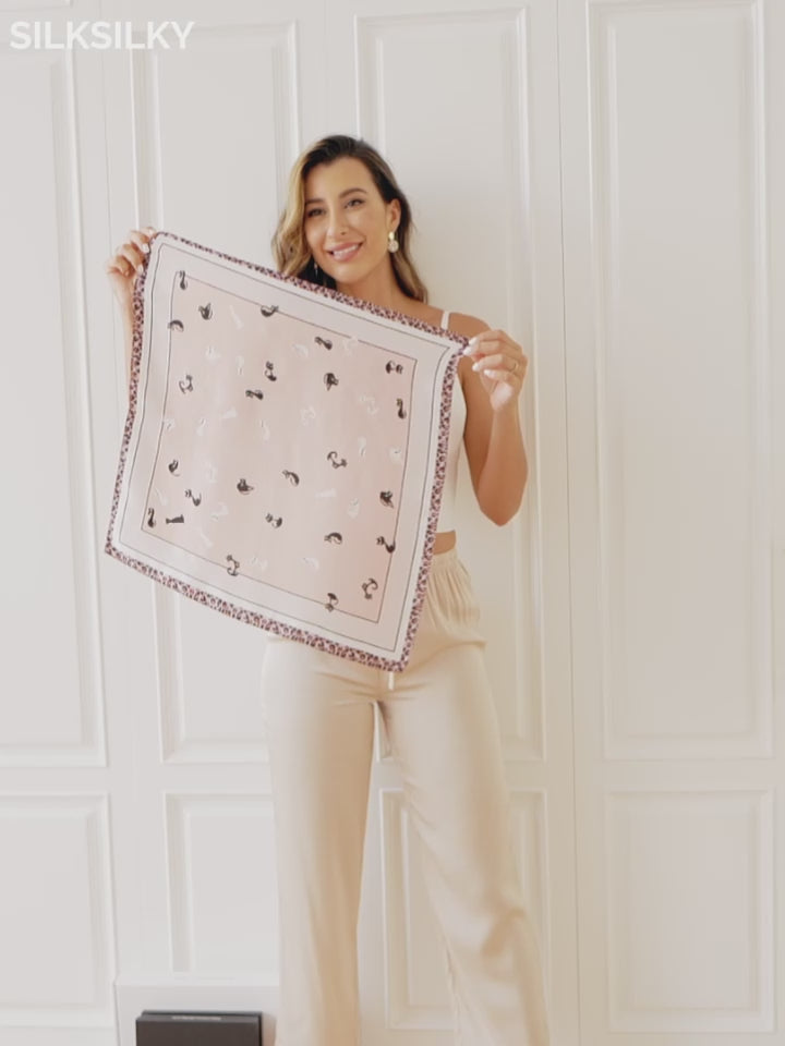 SilkSilky-SE Rent Silke Scarf-video-001