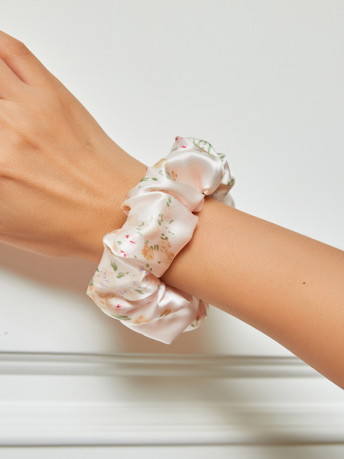[Ljusrosa] SilkSilky-SE 19Momme Rent Silke Scrunchie 001